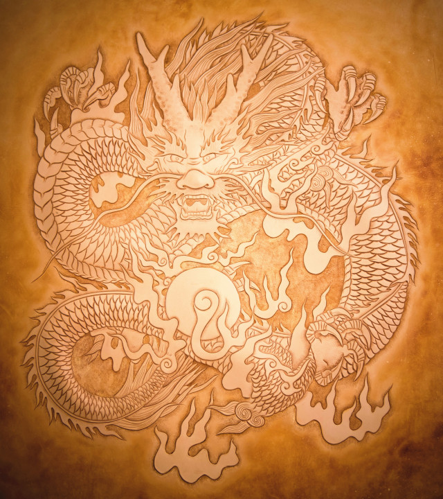 在纸上作画,在布上作画,在皮上作画你听说过吗?