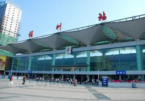 福州火车站今日加开10趟列车 往广州、香港的