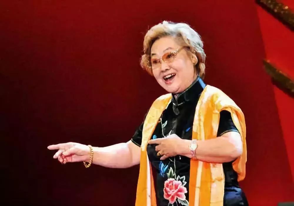 歌剧表演艺术家郭兰英